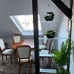 Geraeumiges Komfort-Schlafzimmer Im Zentrum Von Kassel